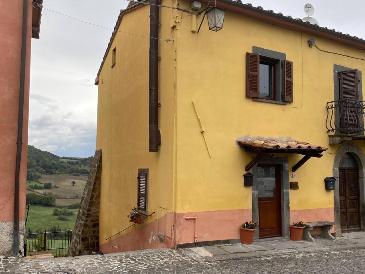 Casa Vacanze Il Geranio Celleno Luaran gambar